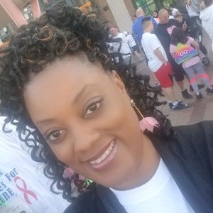 Meet your Posher, Niki